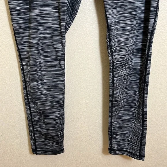 Zella Gray Athletic Leggings - Picture 3 of 8